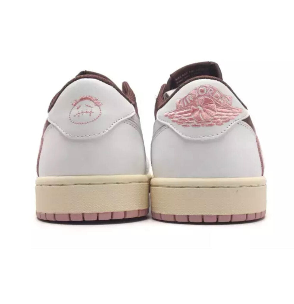 Lyra - Dark Pony Sneaker